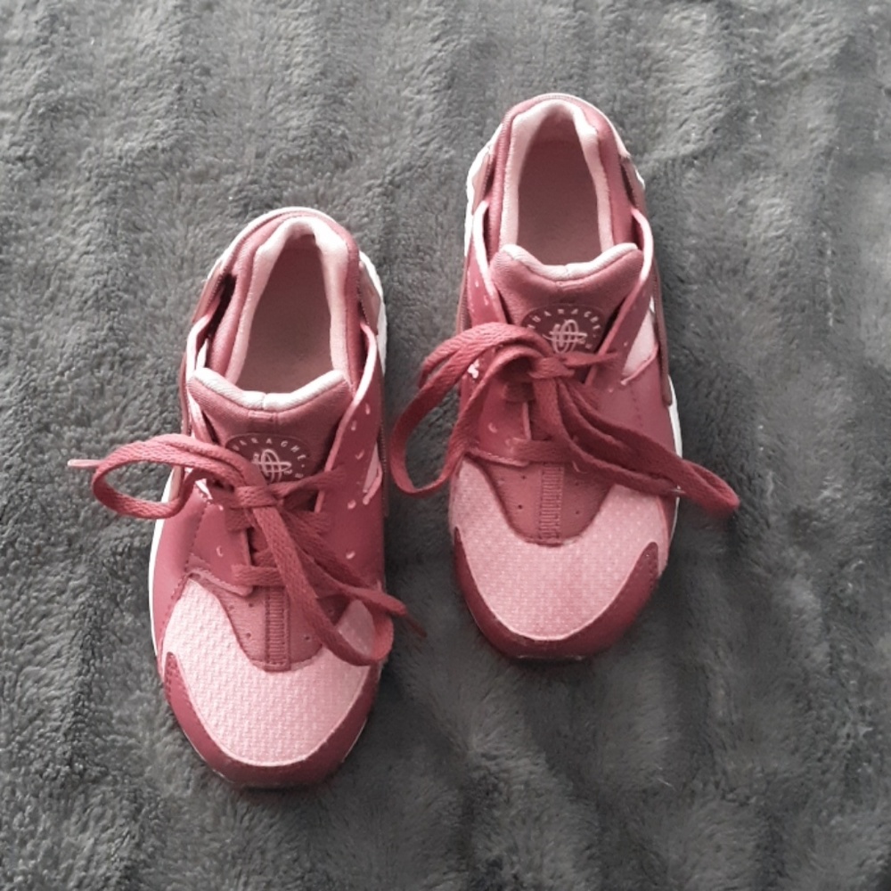 Kids Nike Huarache Sneakers